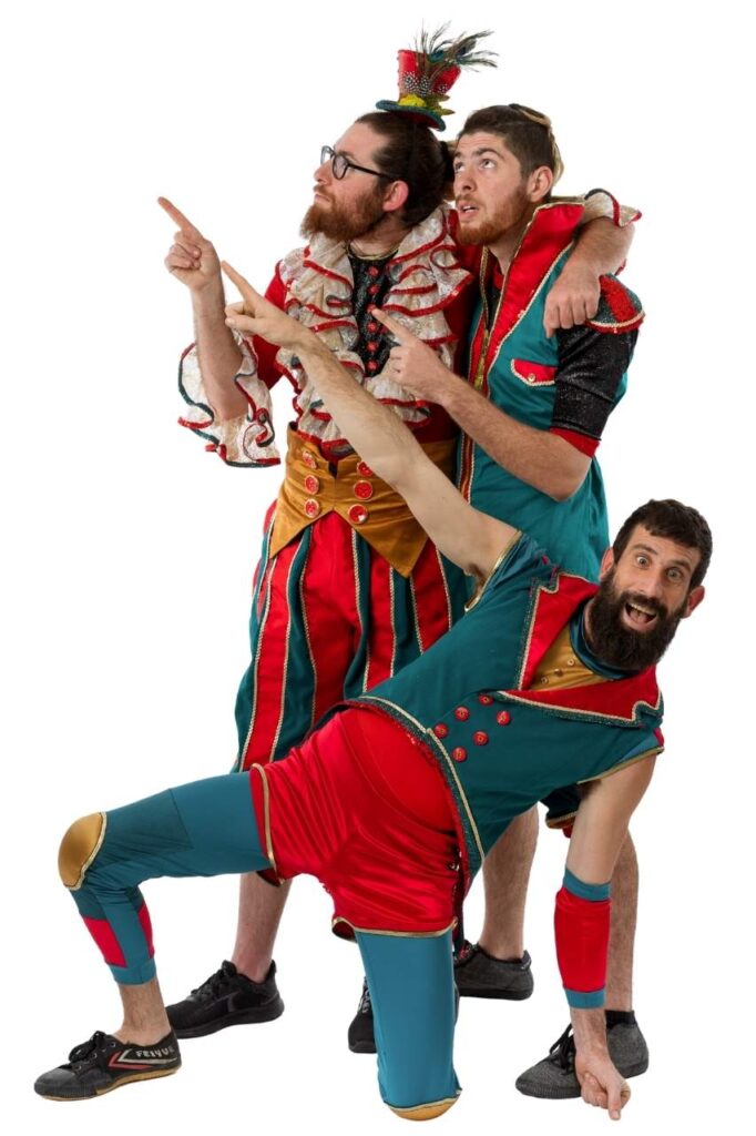 קרקס בומבה מצביעים על משהו